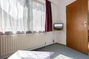 Wohnung-EG-hinten-ID-283