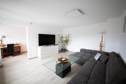 Wohnung mit Netflix, Prime, WiFi, Balkon & Garten in der Natur & unweit vom \