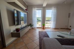 Wohnung mit Talblick, Ladestation E-Auto
