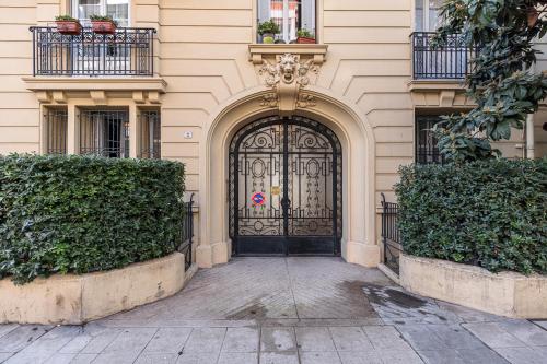 Wonderful and bright apartment close to everything