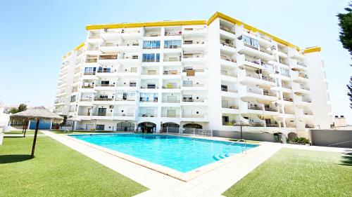 Wonderful Apartment with 1 Bedroom and Big Pool