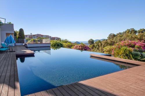 Wonderful apartment with a view on the sea - Mandelieu-la-Napoule - Welkeys