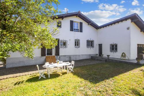 Wonderful apartment with a yard and parking space - Anglet - Welkeys