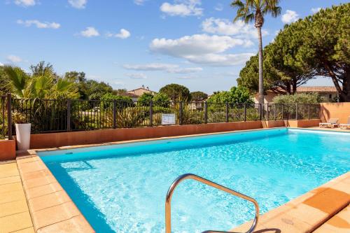 Wonderful apartment with balcony and a pool - Cogolin - Welkeys