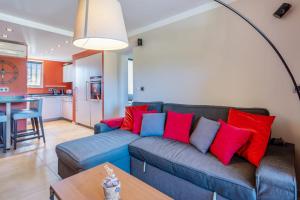 Wonderful apartment with balcony and a pool - Cogolin - Welkeys