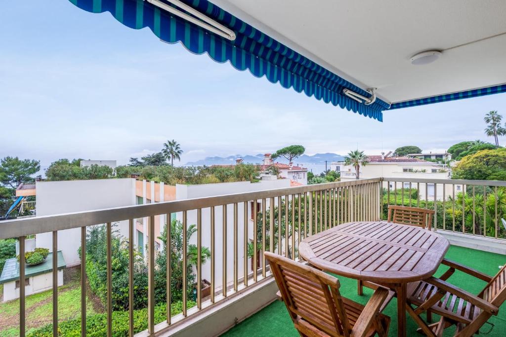 Wonderful flat in a residence with pools in Cannes - Welkeys 35 avenue du Dr Raymond Picaud, 06400 Cannes