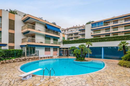 Wonderful flat in a residence with pools in Cannes - Welkeys