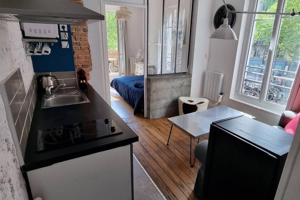 Appartement WONDERFUL FLAT IN MONTMARTRE 115 Rue Duhesme 75018 Paris