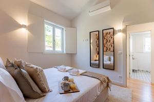 Wonderful Flat Near River w/ AC by LovelyStay