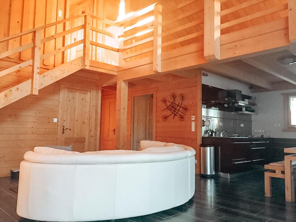 Wonderful La Villa Du Lac - 1 Bedroom apartment sleeps 4 people