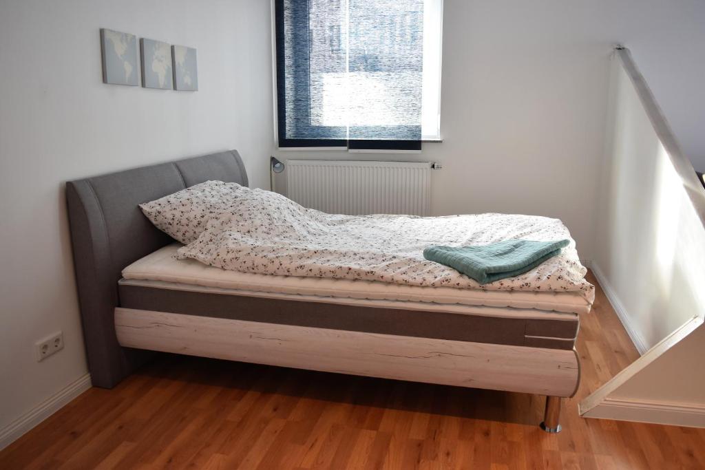 Work & stay exclusive apartment Gustav-Poensgen-Str. 2, 40215 Düsseldorf