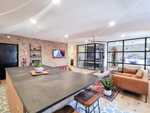 World Heritage Flat with River View