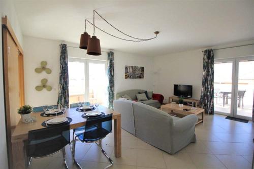 WPCG52 - Two BED WITH LARGE PENTHOUSE