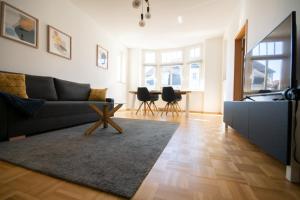 *Wunderschön gepflegter Altbau, Aufzug+ Netflix*
