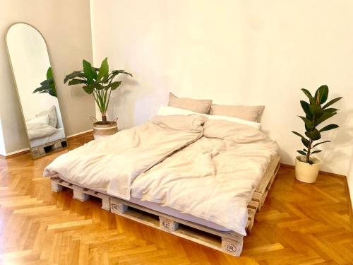 Wunderschöne Altbauwohnung mit Balkon - 102 qm