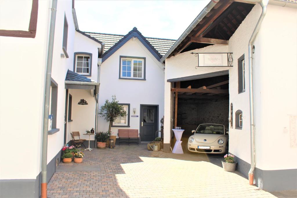 Wunderschöne Ferienwohnung Waldstr. 22, 53572 Bruchhausen