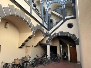 Wunderschönes Herrenzimmer/Loft in der Innenstadt