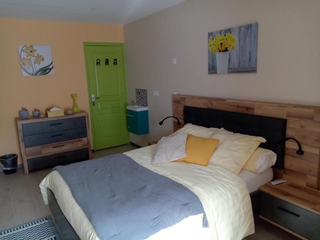 Yellow Design plages & hyper centre Juan-les-Pins