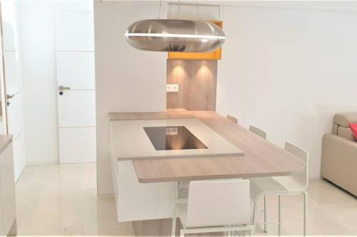 Yellow Design plages & hyper centre Juan-les-Pins
