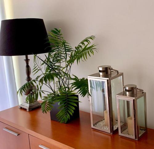 Yellow Five Apartment