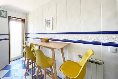 Yellow House Aveiro Free Netflix and garage