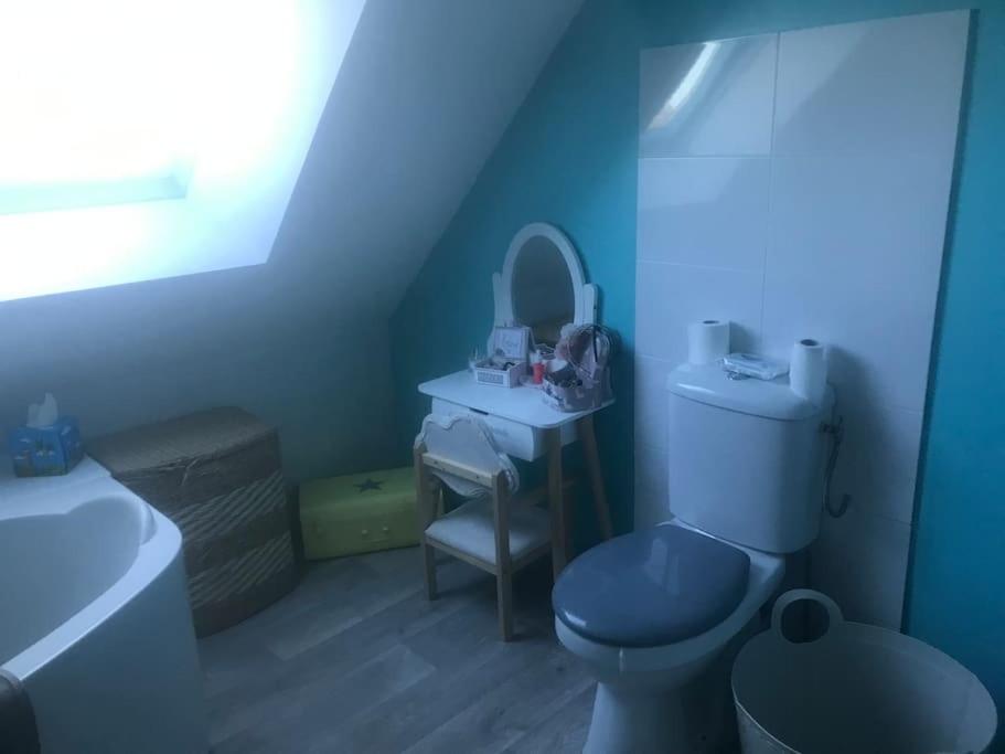 Youngster 49sqm 3room maisonette apt near center 13088 Berlin