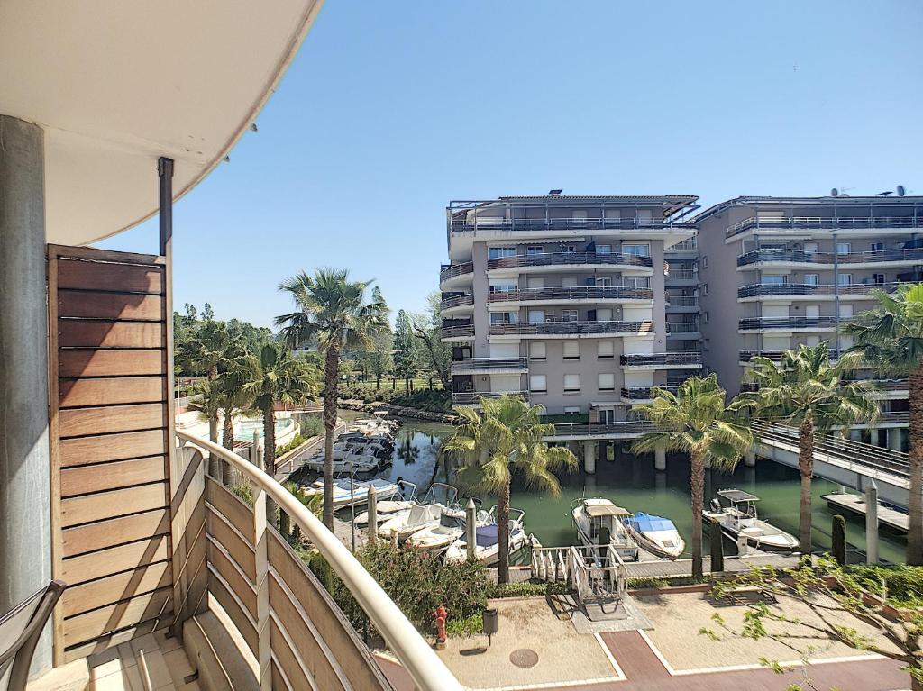 Appartement ZEN MARINA D 424 2EME ETAGE MARINA PARC 441 AVENUE MARCEL PAGNOL 06210 Mandelieu-la-Napoule