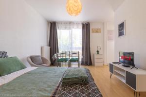 ZenBNB - L'émeraude - Beautiful Studio Apartment - Near Tram Station for Geneva