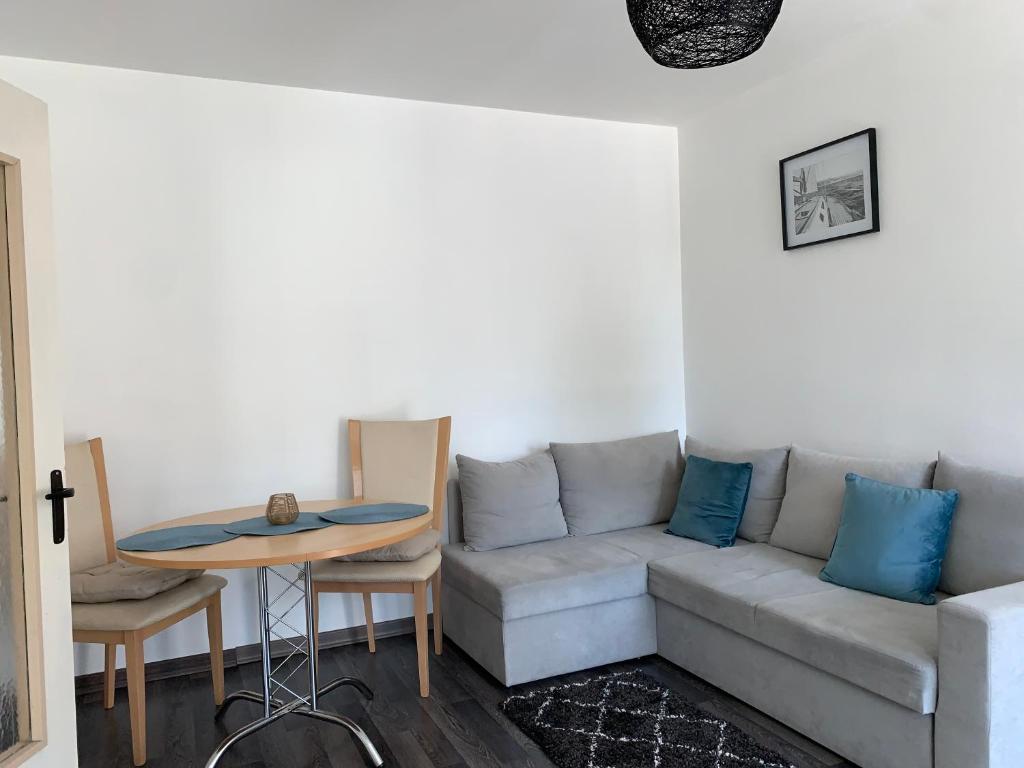 Appartement ZenBNB - La Prairie / Near shops / Wifi / 11 Rue de la Résistance 74100 Annemasse