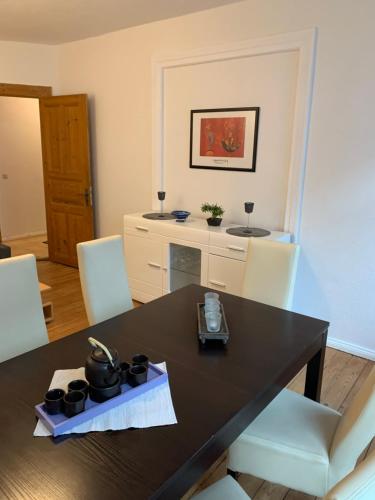 Zentrale 3 Zimmer Altbauwohnung mit Balkon