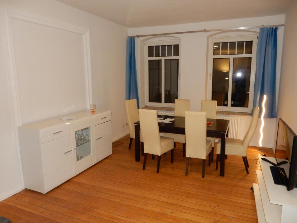 Appartement Zentrale 3 Zimmer Altbauwohnung mit Balkon Flurstr. 6 24939 Flensbourg