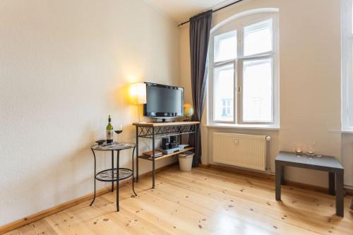 Zentrale Altbauwohnung im Helmholtzkiez