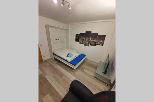 Zentrale EG Wohnung mit Balkon