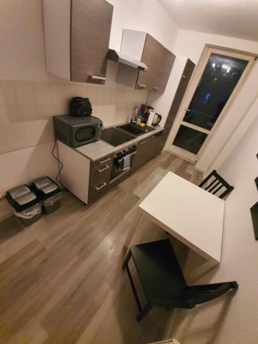 Zentrale EG Wohnung mit Balkon