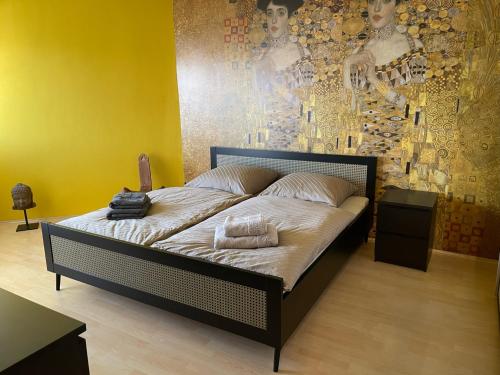 Zentrale großzügige Penthouse Whg am Stadtpark in 15 Min mit U-Bahn zur Messe