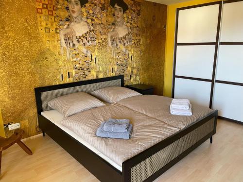 Zentrale großzügige Penthouse Whg am Stadtpark in 15 Min mit U-Bahn zur Messe