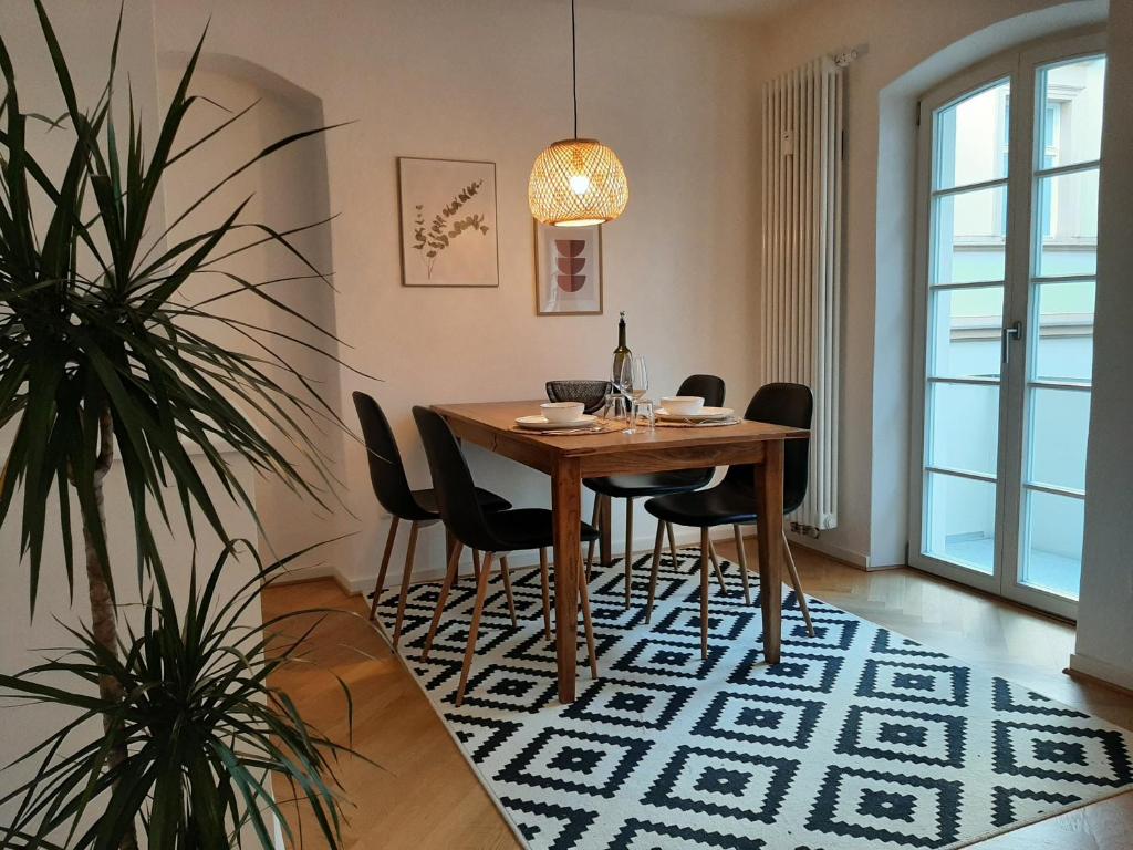 Zentrale Lage I historisch I Parkplatz I Fahrradkeller 40 Rosengasse, 94315 Straubing