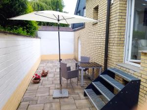 Zentrale ruhige Lage mit Parkplatz und Terrasse