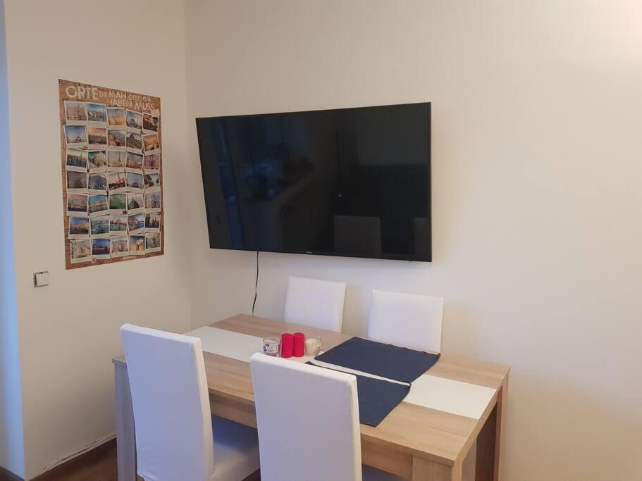 Appartement Zentrale und gemütliche Wohnung 75 Hüttenstraße 4te Etage 40215 Düsseldorf