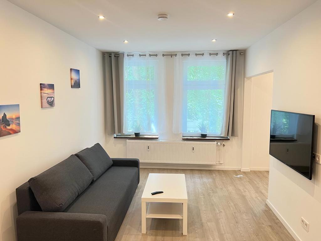 Zentrale und schöne Ferienwohnung II Steinrader Weg, 23558 Lübeck