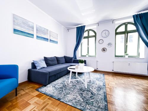 Zentraler Altbau am Clara-Zetkin-Park, RB-Arena um die Ecke, Netflix inklusive