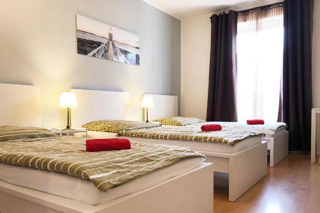 Zentrales, freundliches Apartment 65 Klever Straße, 40477 Düsseldorf
