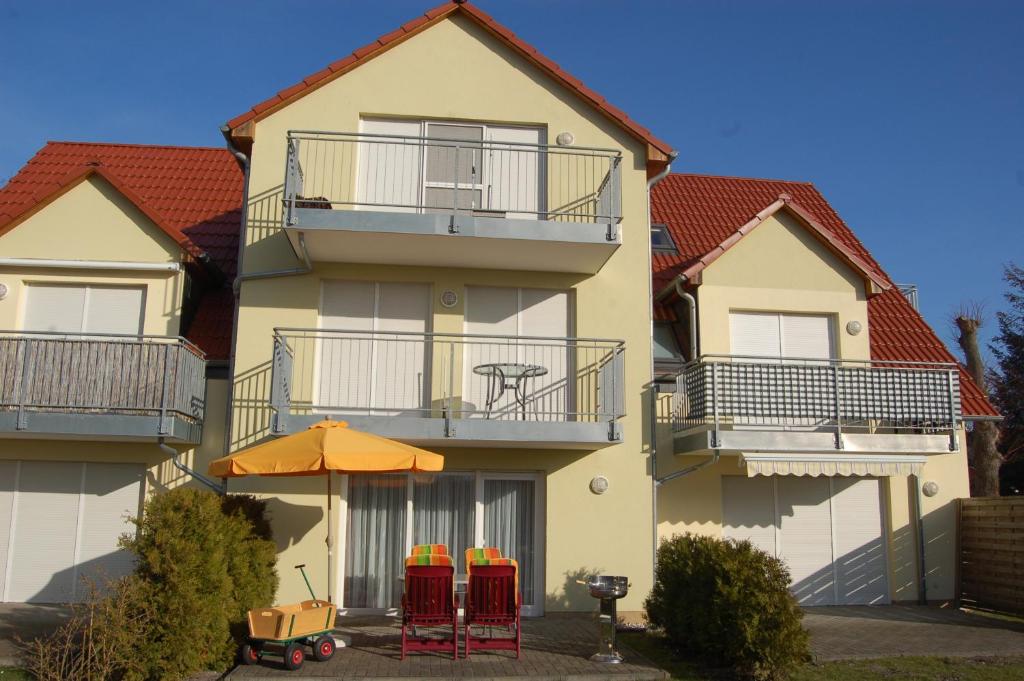 Appartement Zum Sonnenuntergang Friedenstraße 49 Erdgeschoss Mitte  Wohnung 2 18374 Zingst