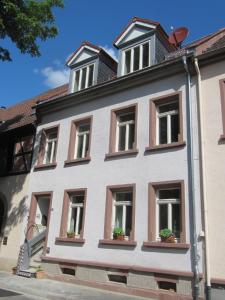 Zwischen-Rhein-und-Reben, zentral, barrierefrei