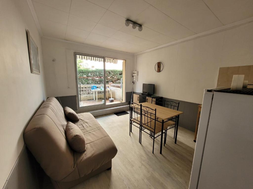 Appartement Appartement2 avec terrasse au calme, proche centre ville et plage 303 Rue Vincent, 30240 Le Grau-du-Roi