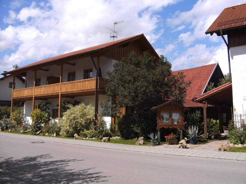 Appartements Appartementhaus Elisabeth Winklhofer Bachstraße 14, 94072 Bad Füssing