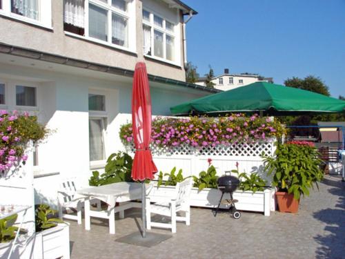 Appartements Appartementhaus im Ostseebad Sellin Luftbadstraße 02 Sellin