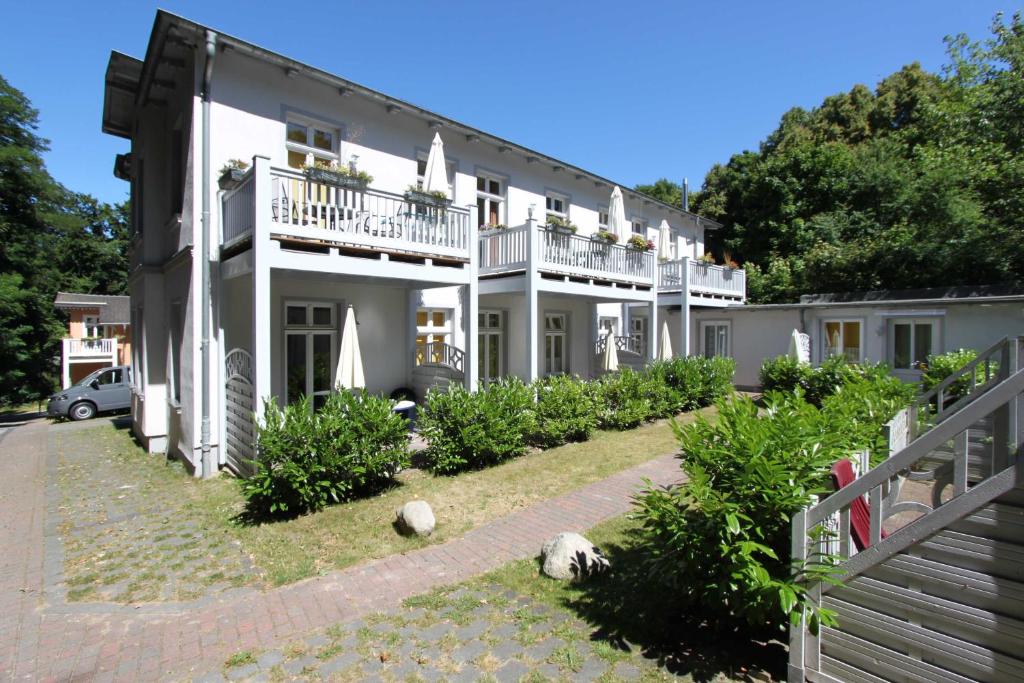 \ Waldstraße 11 A, 17454 Zinnowitz