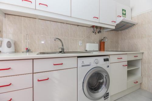 1 bedroom apartment by ALGARVEMANTA