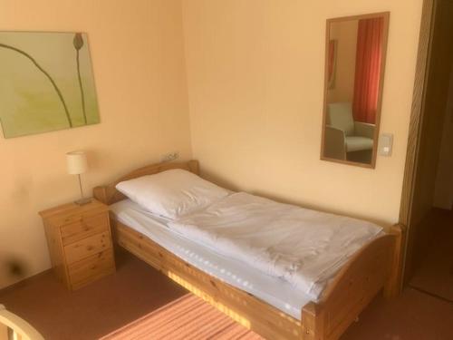 1 Bett Zimmer in ehemaligem Hotel für kurz oder lang